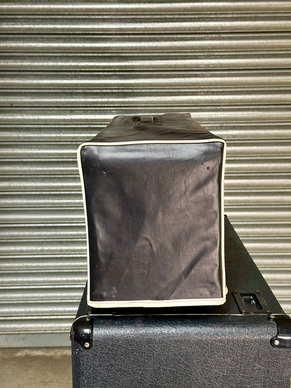 Marshall Vintage JMP 2203/2204/1959 Vinyl Head Cover 1974-1980 - Black – image 3