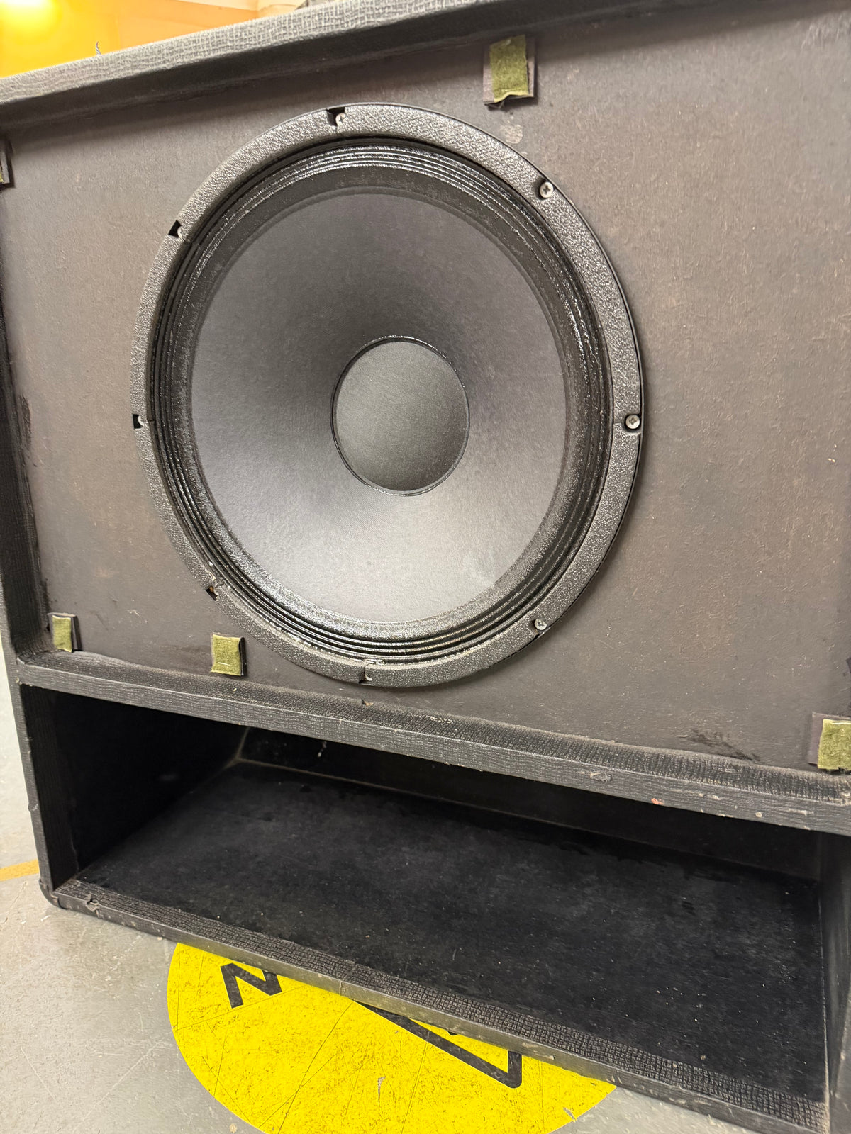 Vox V125 Bass 125-Watt 1x15" Piggyback Bass Amp 1981 - 1983 - Black – image 9