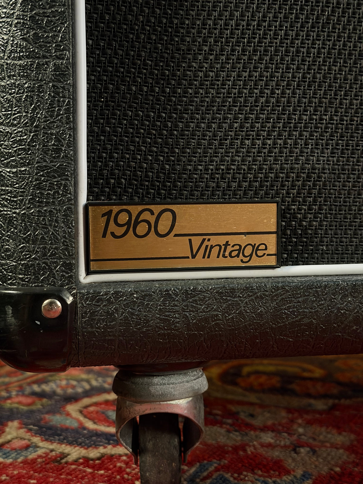 Marshall 1960AV Vintage 280-Watt 4x12" Angled Guitar Speaker Cabinet 2006 - G12 Vintage – image 3